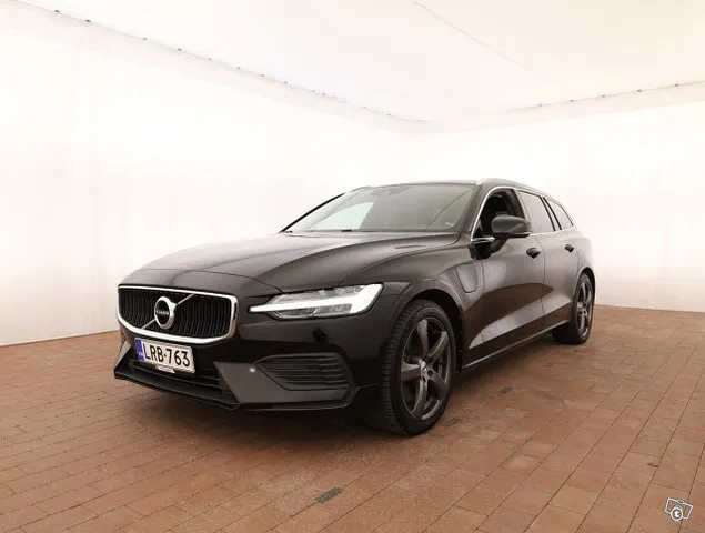 Volvo V60 T6 TwE AWD Momentum aut - Polttoainetoiminen lisälämmitin, Adapt.Vakkari, Koukku, Keyless, LED, Verhoilu: Moritz nahka - J. autoturva - Ilmainen kotiintoimitus Image 4